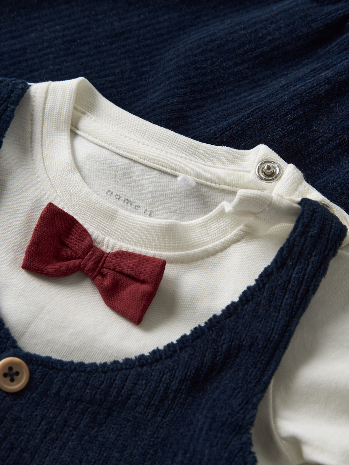 model_shot-front_full